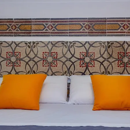 Nottincentro -guest House- ベッド・アンド・ブレックファスト *