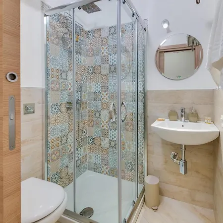 Nottincentro -guest House- 3*